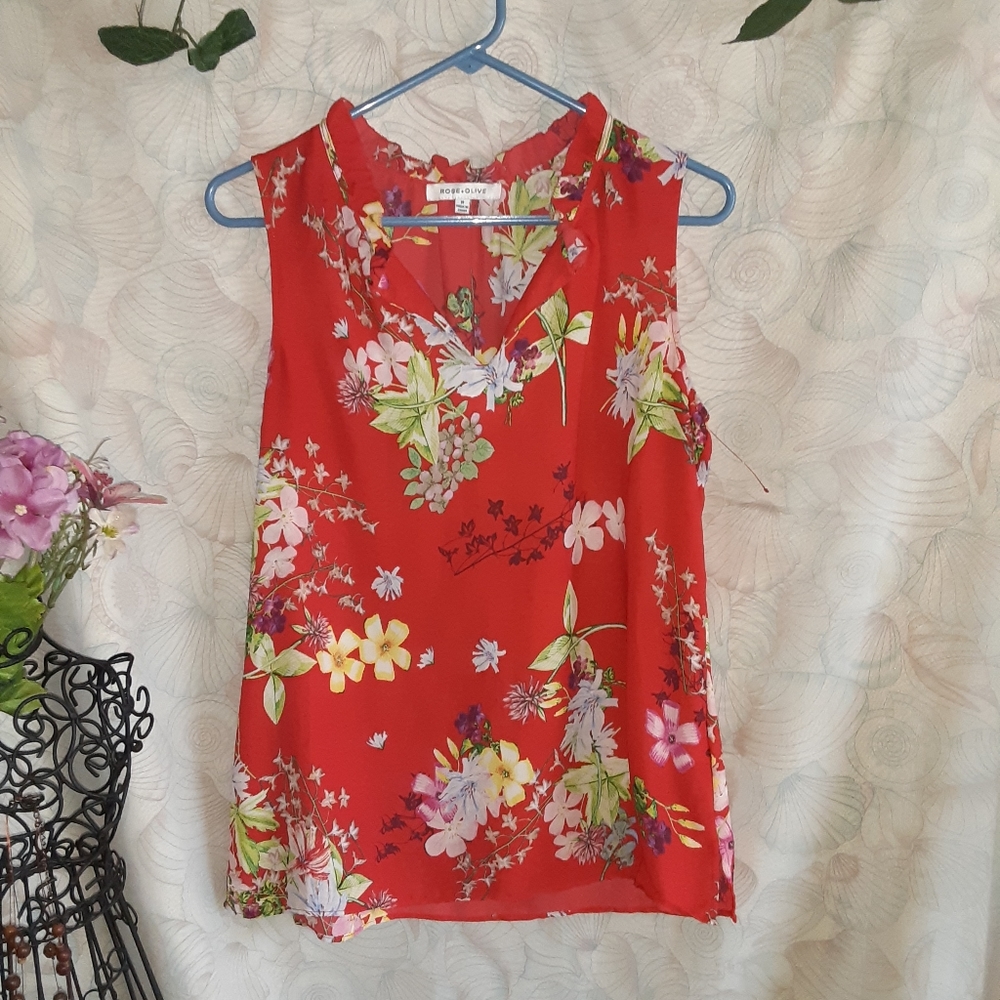 ROSE + OLIVE Sleeveless Floral VNeck Blouse